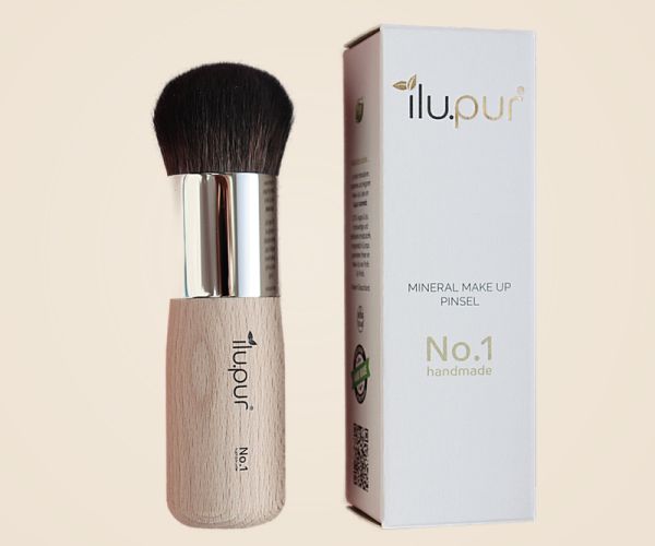 ilu.pur Mineral Make-up Pinsel No. 1 aus Holz mit Verpackung